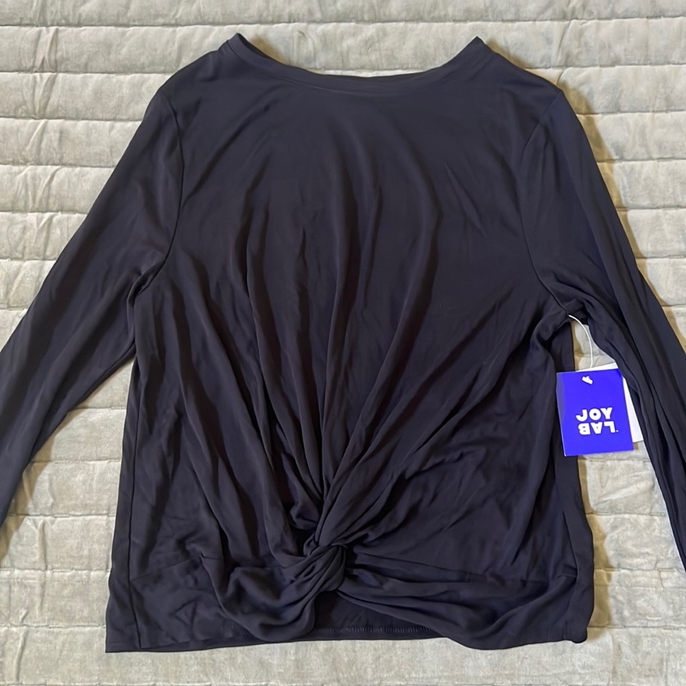 Joy Lab knotted long sleeve t-shirt